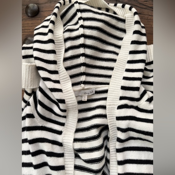 Honey Belle Black and White Cardigan Sweater Sz Small - Picture 7 of 7